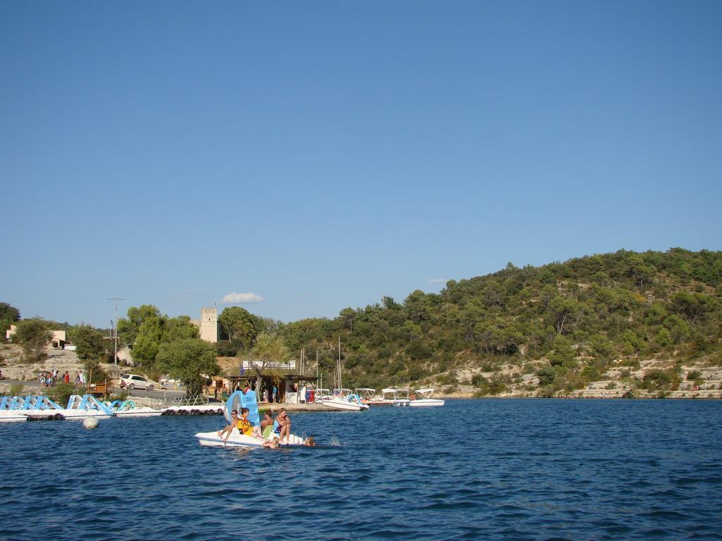 Camping La Grangeonne Esparron-de-Verdon Bagian luar foto